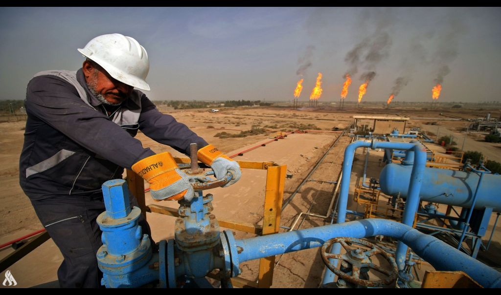 النفط: إيرادات الشهر الماضي بلغت أكثر من 7 مليارات دولار