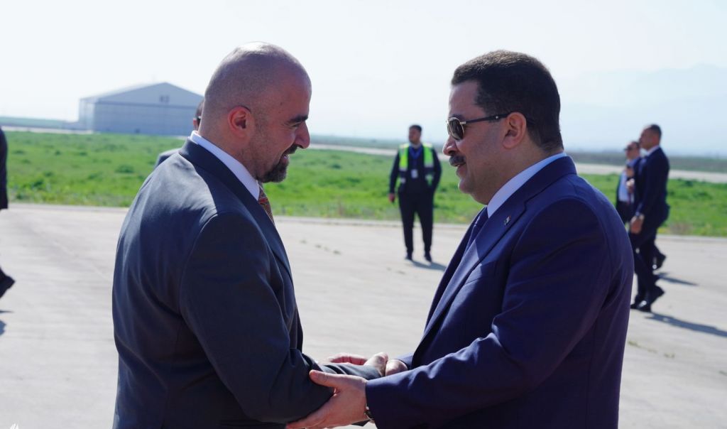 رئيس الوزراء يصل إلى السليمانية ضمن زيارته إلى إقليم كردستان العراق