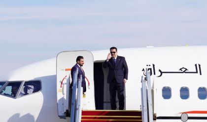 رئيس الوزراء يصل إلى مصر في زيارة رسمية