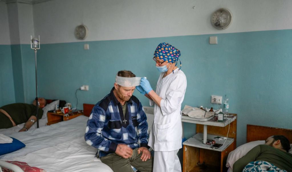 منذ بداية الحرب مع روسيا .. اوكرانيا تعلن خسائرها البشرية والمادية في القطاع الصحي