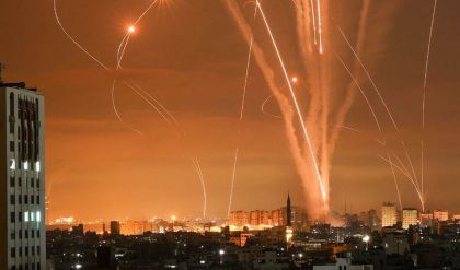 دفعات من الصواريخ تتجه من غزة صوب المدن الإسرائيلية