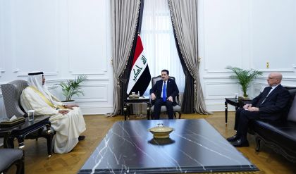 رئيس الوزراء والسفير الكويتي يؤكدان على مواصلة اللجان المشتركة اجتماعاتها