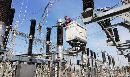 وزير الكهرباء يوعز بإدخال محطتين جديدتين في ديالى قبل بدء حمل الذروة الصيفية