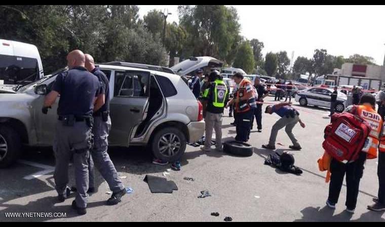 شاب يدهس 3 جنود إسرائيليين بسيارته في عكا
