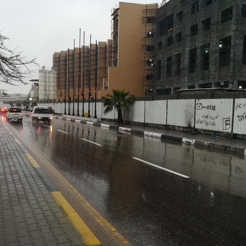 الأنواء الجوية: تساقط للأمطار وتباين في درجات الحرارة