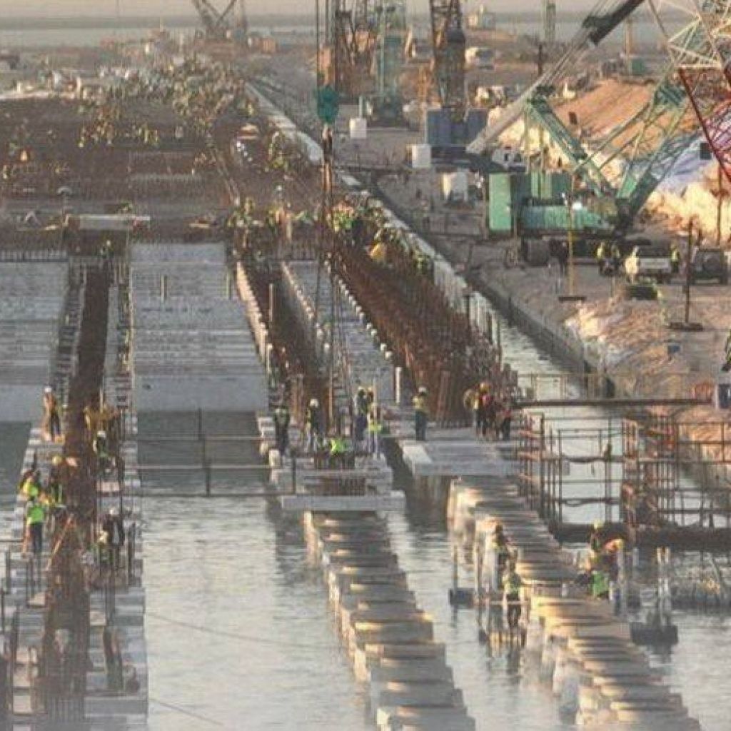 النقل تعلن عن إنجاز جديد في مشروع الأرصفة الخمسة ضمن ميناء الفاو الكبير