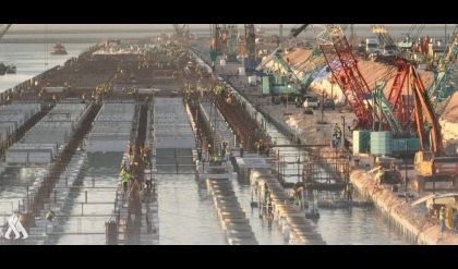 النقل تعلن عن إنجاز جديد في مشروع الأرصفة الخمسة ضمن ميناء الفاو الكبير