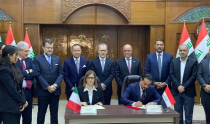 وزير الصحة يعلن توقيع العقد الأول مع شركة إيطالية لمشروع إدارة المستشفيات الحديثة