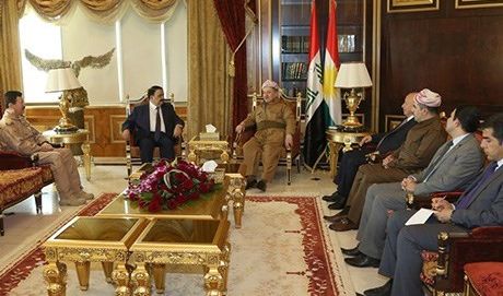 رئيس اقليم كردستان يبحث مع وزير الدفاع العراقي آخر التطورات الميدانية بالموصل
