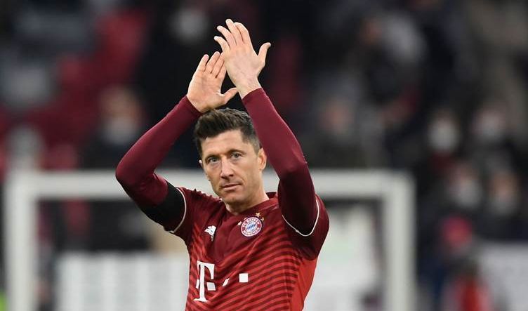 ليفاندوفسكي واصفاً انتقاله الى برشلونة: أصعب قرار في حياتي