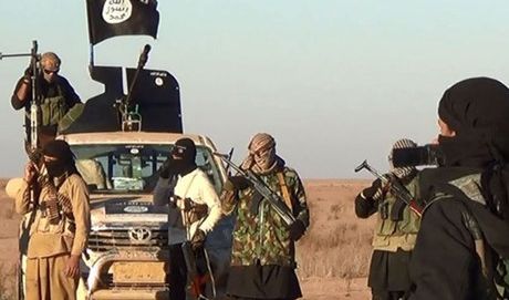 داعش يقتل مختار قرية و3 من أبنائه في ناحية بادوش ... والعمليات المشتركة تتوعد برد حازم