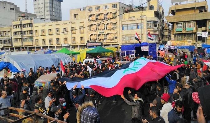 متظاهرو التحرير: ثورتنا سلمية وسنبقى لحين تحقيق المطالب 