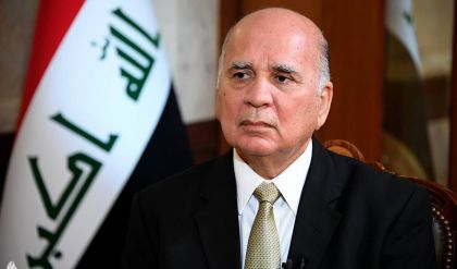 وزير الخارجية يصل القاهرة للمشاركة باجتماعين طارئين للجامعة العربية