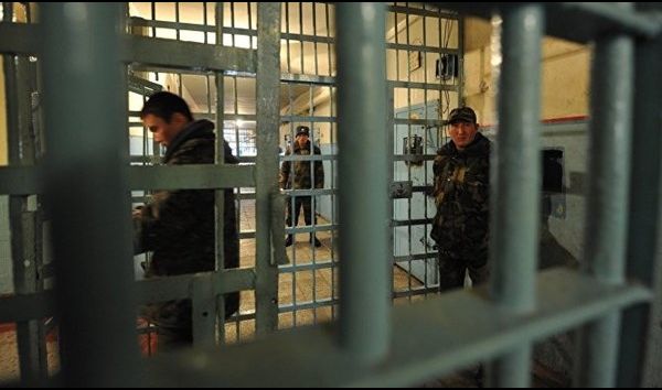  ايران تعلن استعادة 19 سجيناً من العراق