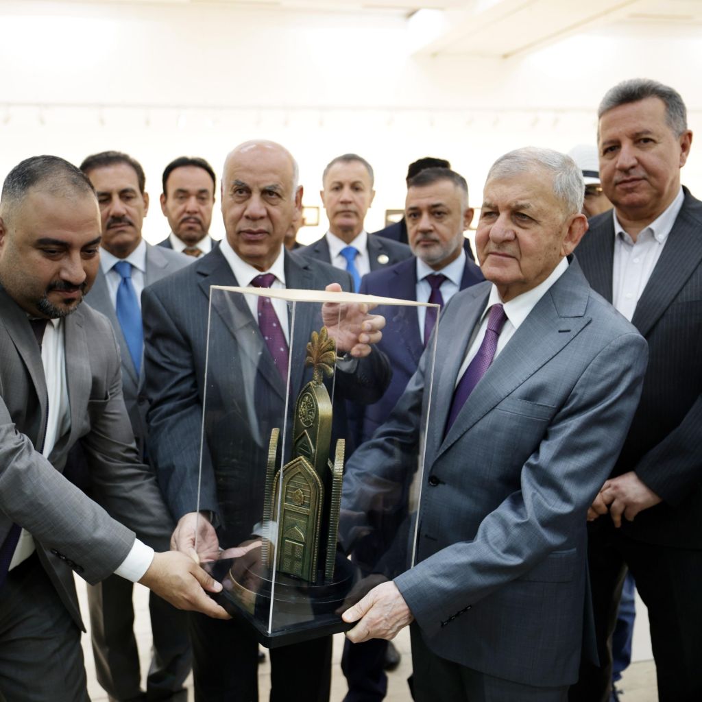 رئيس الجمهورية يفتتح المعرض الفني الشامل في وزارة الثقافة
