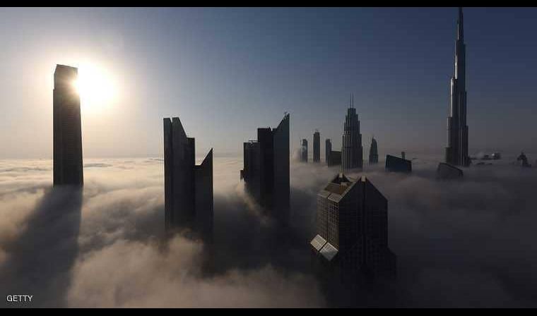 بسبب الضباب.. تأثر حركة الطيران في الإمارات