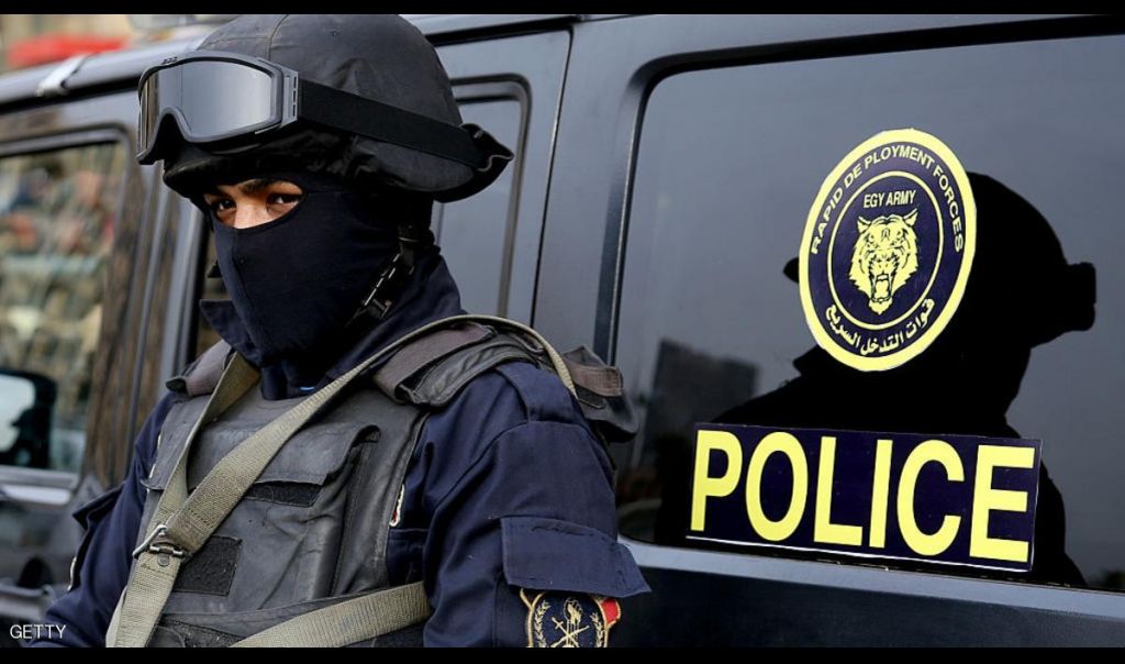الشرطة المصرية تقتل عنصرين في 