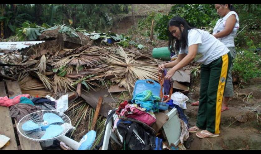  20 قتيلاً جراء انهيارات أرضية وفيضانات شرقي الفلبين 