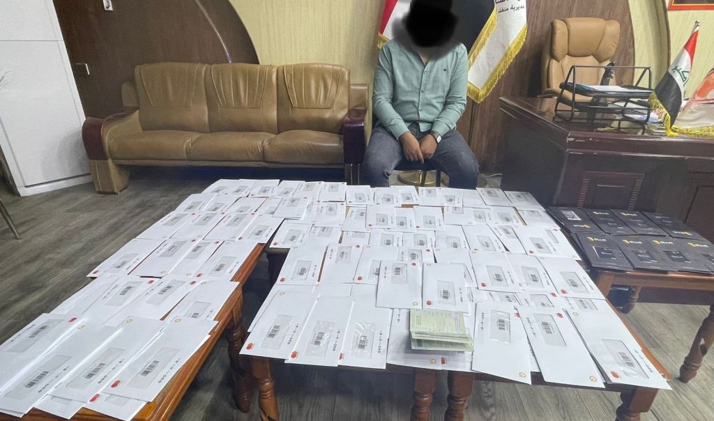 احباط محاولة تهريب (128) بطاقة فيزا كارت في منفذ الشلامجة
