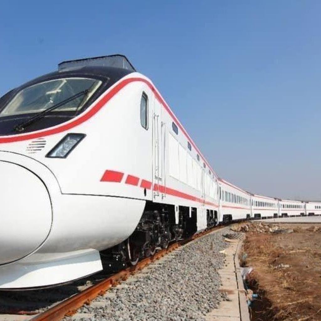 السكك الحديدية تعلن إعداد التصاميم الأولية لطريق التنمية لنحو 600 كم