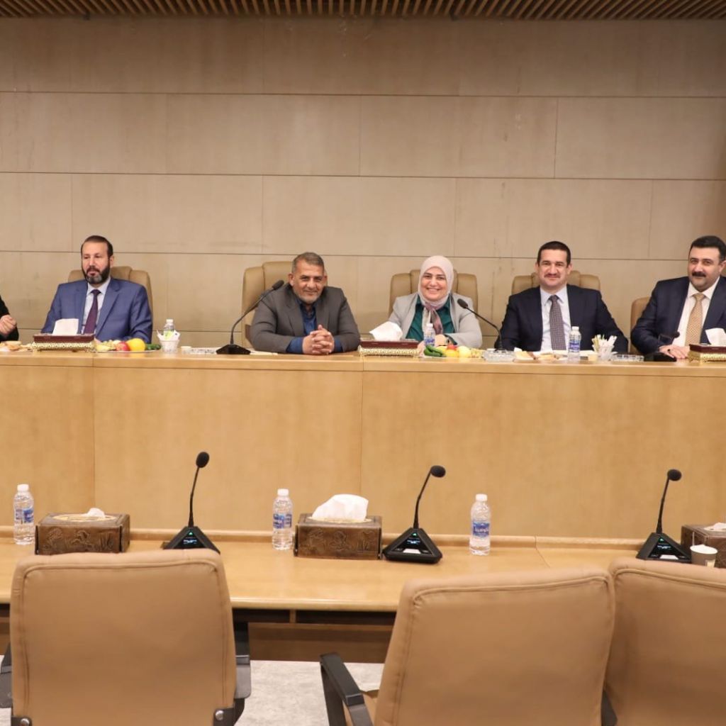 وزيرة المالية توجه بتشكيل وحدة ارتباط لمتابعة كتب ومخاطبات مجلس النواب