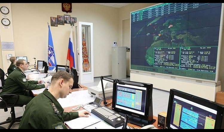 الجيش الروسي ينشر رادارا يتعرف على طائرات الشبح بالقرب من الشاطئ الأمريكي 