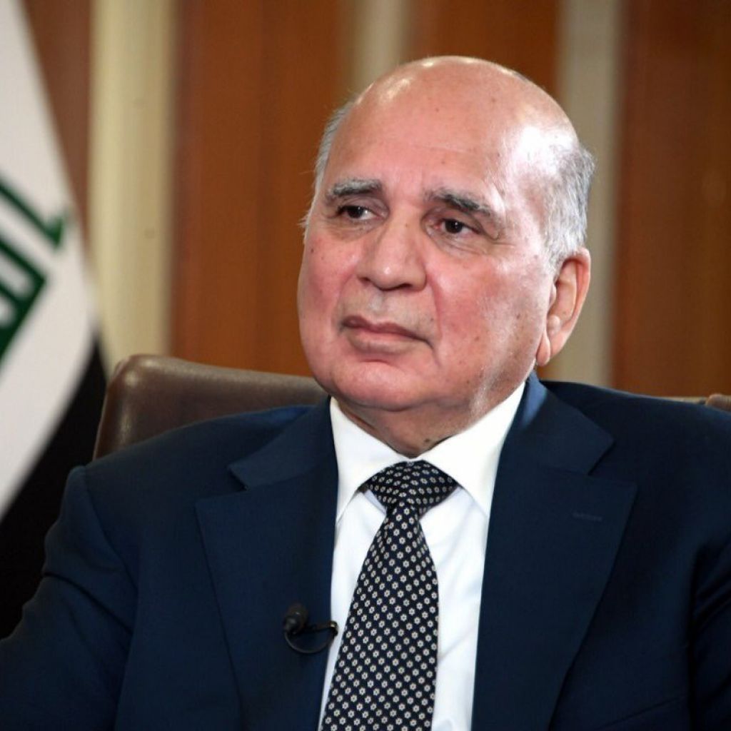 وزير الخارجية يصل مصر للمشاركة باجتماعات الجامعة العربية