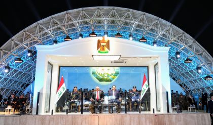 رئيس الوزراء يرعى حفل تخرج الدورة التأهيلية 29 للمعهد العالي للتطوير الأمني والإداري