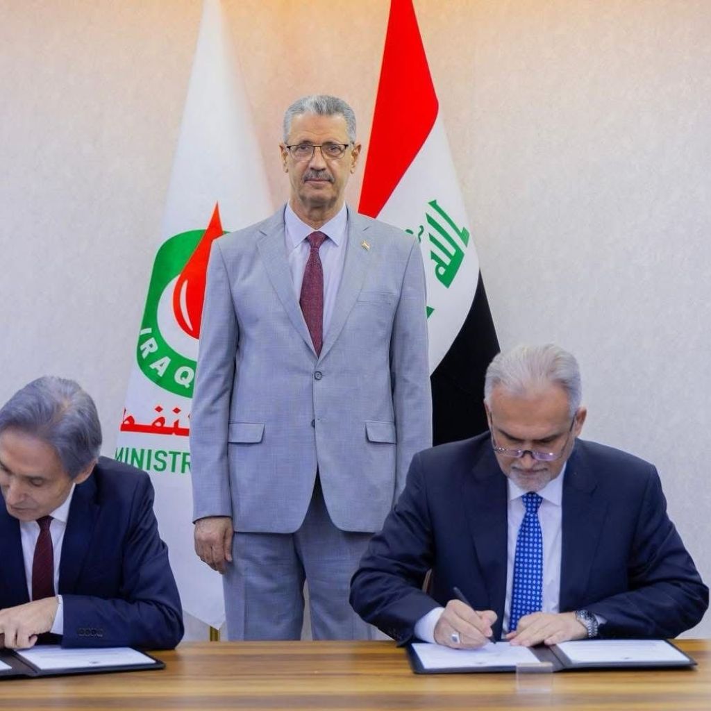 وزير النفط يعلن توقيع عقد مشروع الأنبوب البحري الثالث