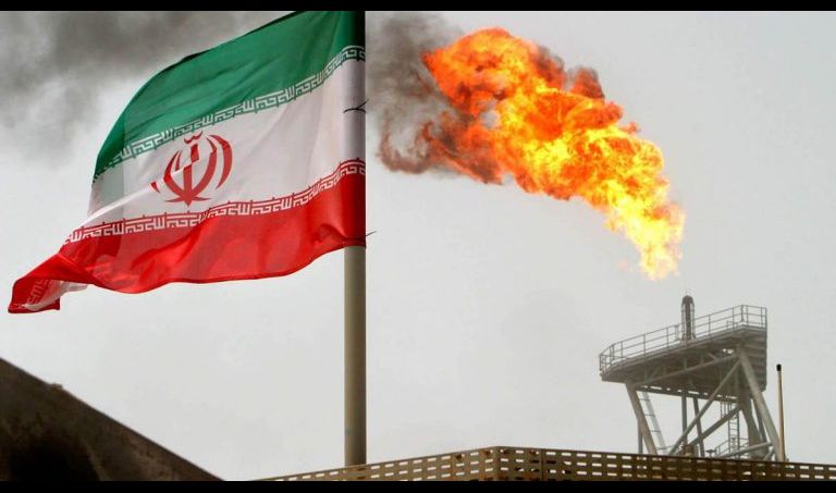 ايران تعلن تبني استراتيجية جديدة لزيادة توريد الكهرباء للعراق