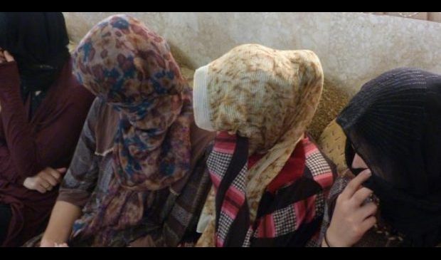اعتقال عدد من النساء “الداعشيات” في الجانب الايسر من الموصل