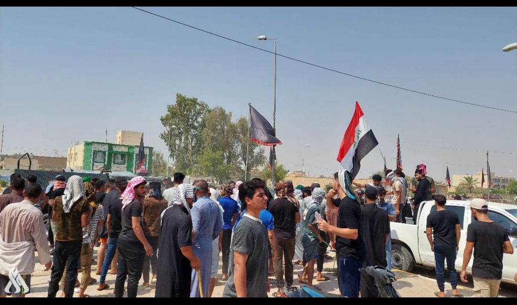 أهالي نهر سعد في ميسان يتظاهرون للمطالبة بالخدمات