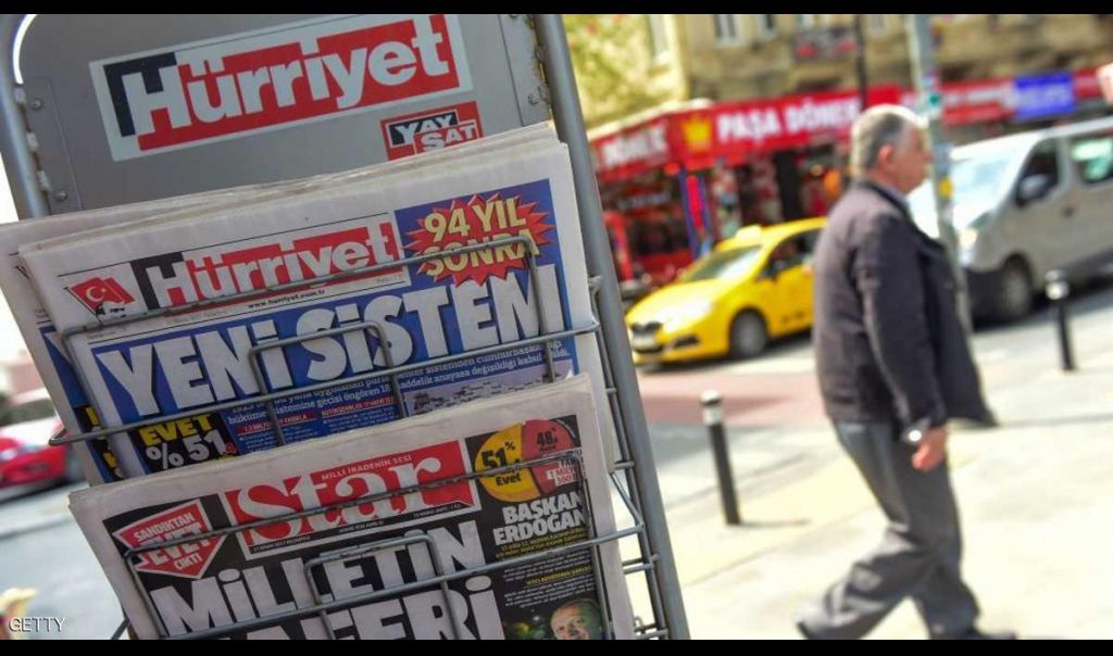 سجن صحفي تركي 3 سنوات بسبب تغريدة