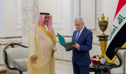 رئيس الجمهورية يتسلّم رسالة خطيّة من الملك السعودي