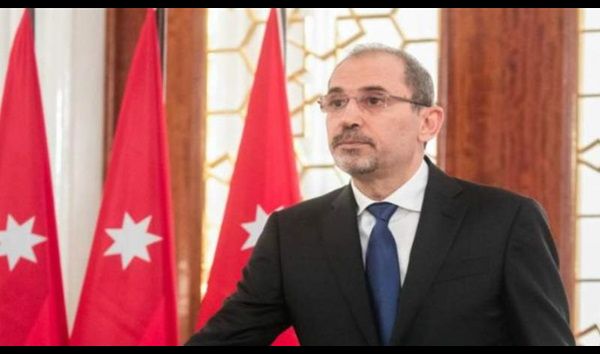 وصول وزير الخارجية الأردني إلى بغداد 
