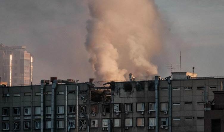 سلسلة هجمات بواسطة طائرات مسيّرة انتحارية تهز العاصمة الأوكرانية كييف