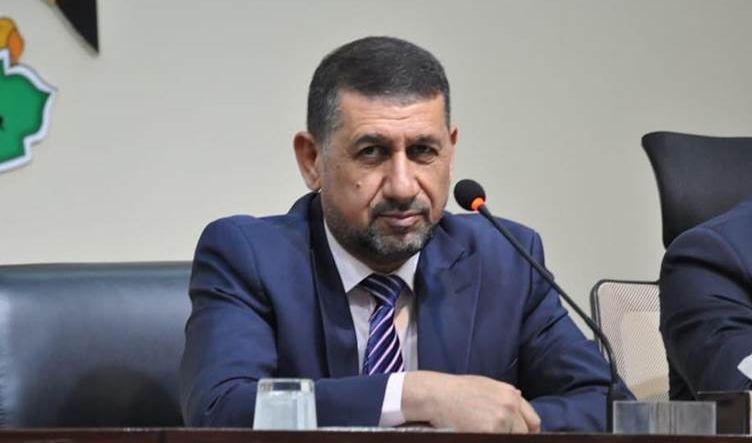 فيديو مسرّب.. محافظ نينوى السابق يؤدي القسم بالعمل لصالح حزبه