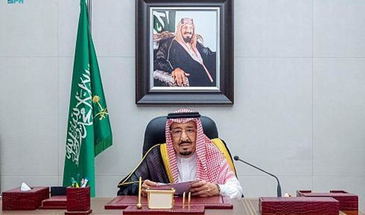 الملك سلمان يؤكد على مساندة العراق في مواجهة الجماعات 