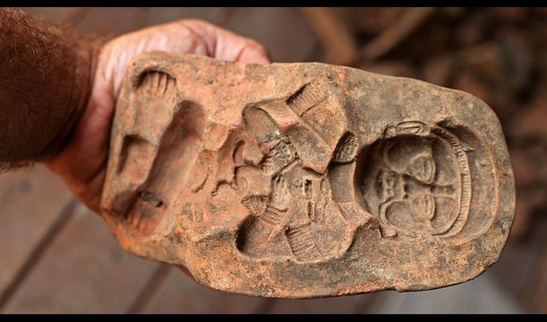 اكتشاف أكبر ورشة لصنع تماثيل حضارة المايا في غواتيمالا 