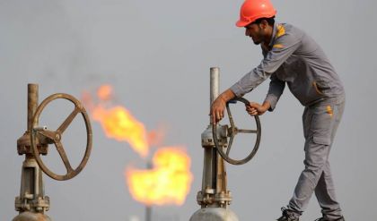 العراق يحقق أكثر من 7.7 مليار دولار من بيع النفط الشهر الماضي