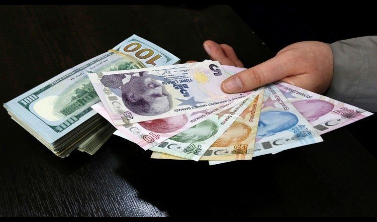 بعد الاستفتاء.. الليرة التركية تقفز أمام الدولار