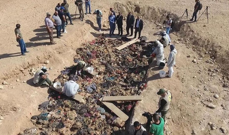  العراق يتسلم منحة مالية للبحث عن مقابر جماعية في سنجار
